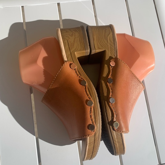 Dansko tan leather clogs slip on size 41 - Picture 9 of 12